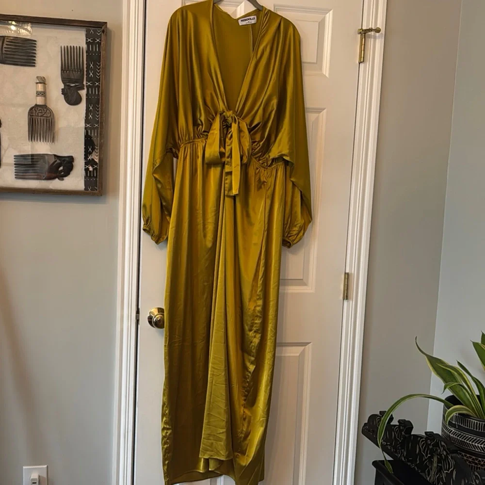 Gold Satin Long Dress - Picture 3 of 6